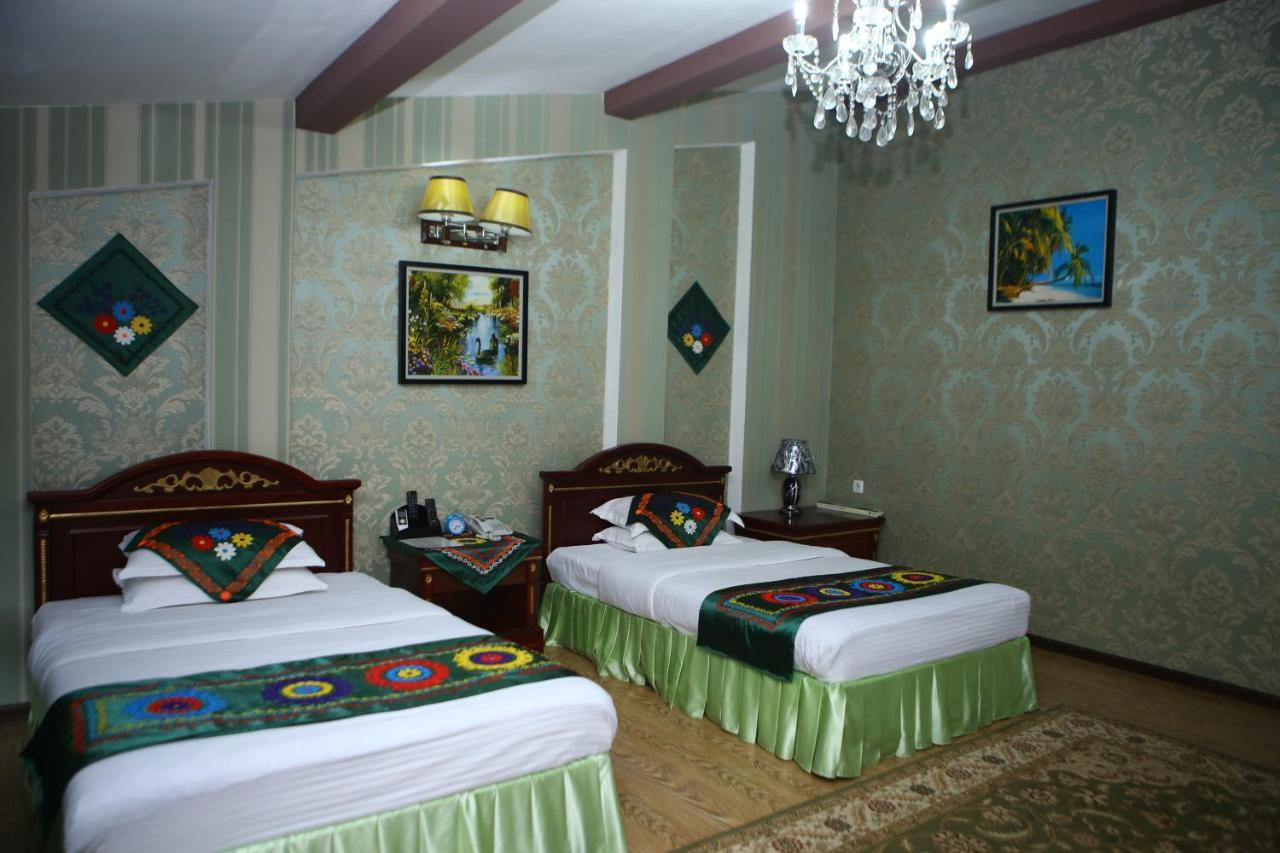 Oriyo Dushanbe Hotel Exteriör bild