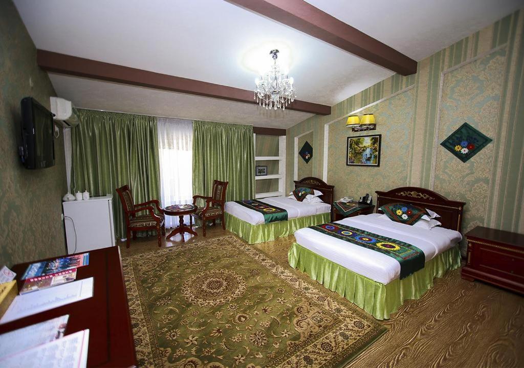 Oriyo Dushanbe Hotel Exteriör bild