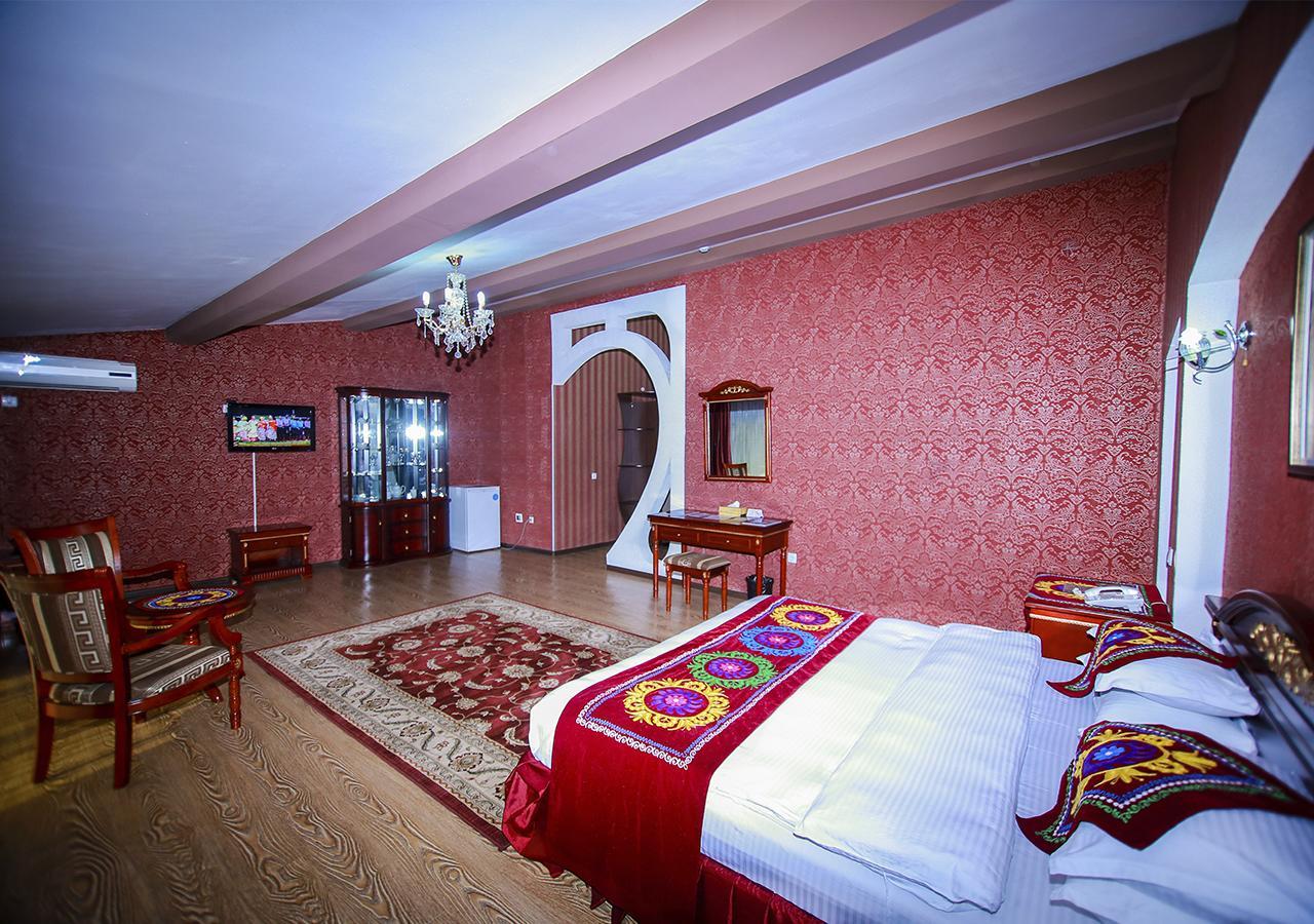 Oriyo Dushanbe Hotel Exteriör bild