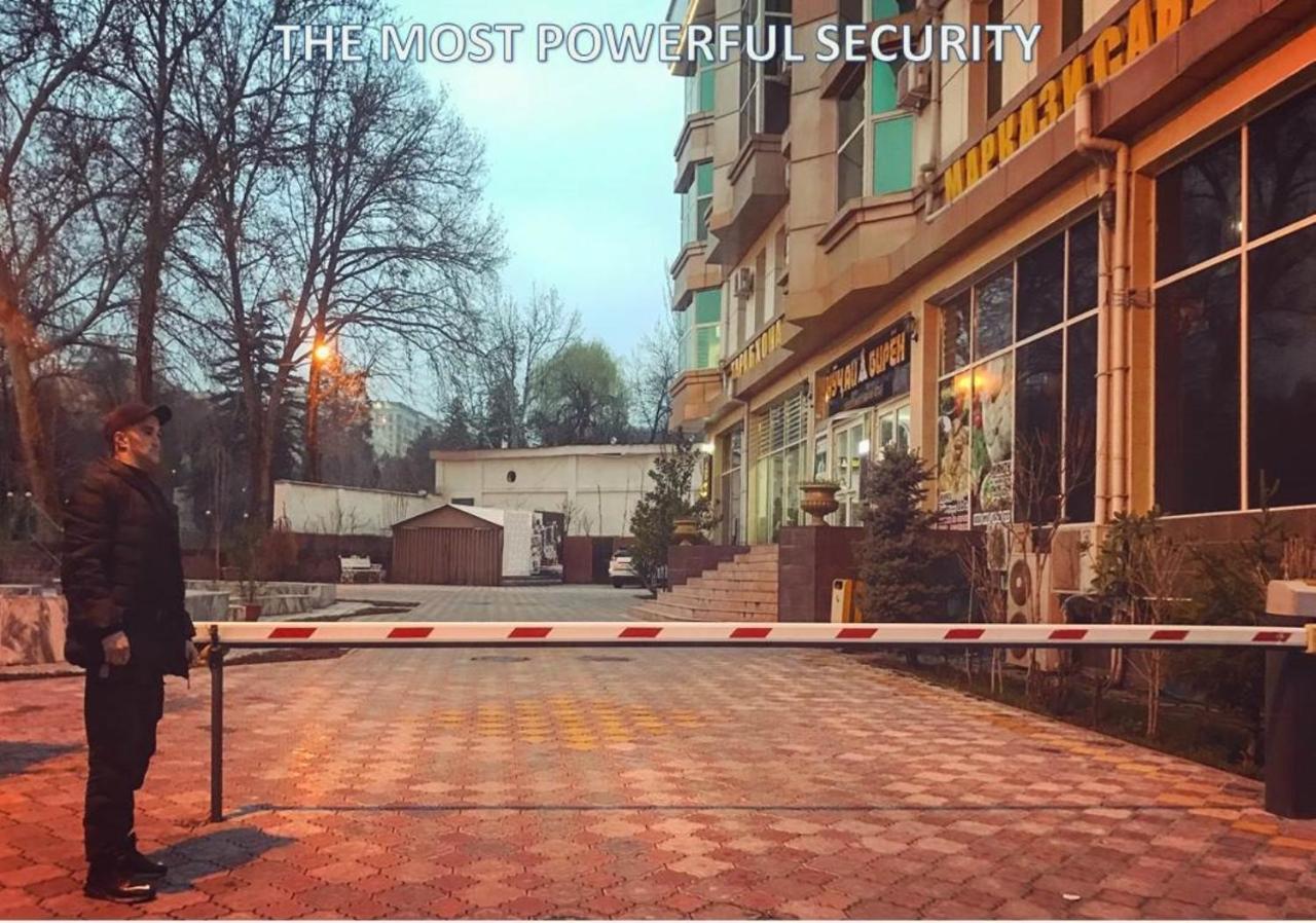 Oriyo Dushanbe Hotel Exteriör bild